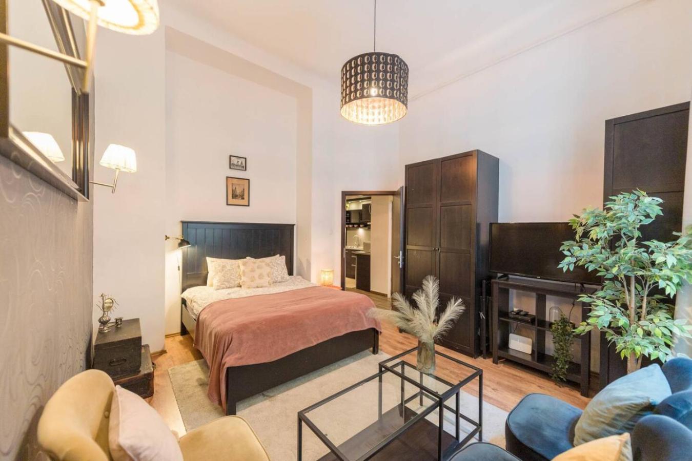 Apartment Heart -heart Of *